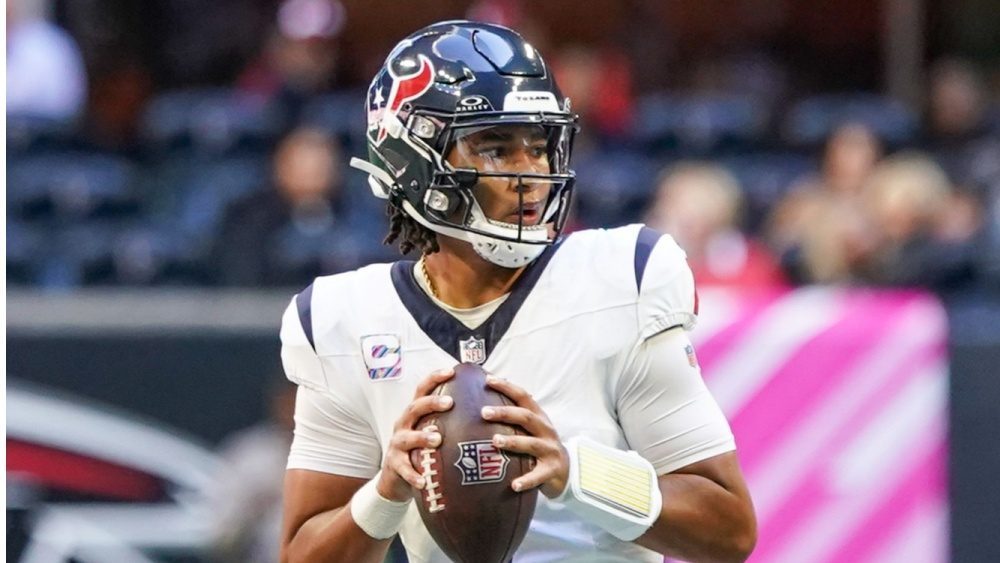 Houston Texans QB C.J. Stroud leaves game due to concussion in loss to Broncos | KKGK, KLAV, KWWN, KRLV (LVSN)