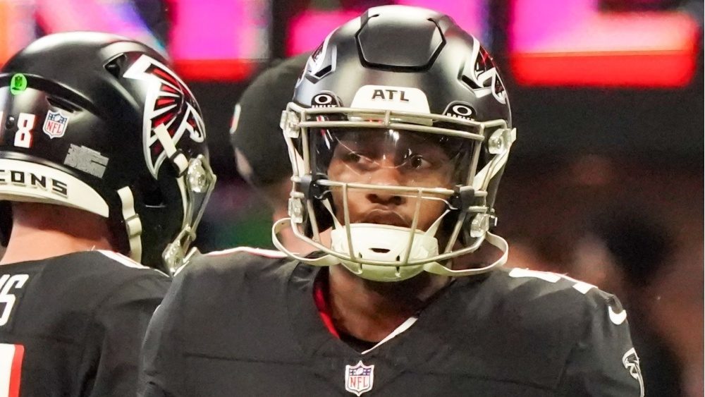 Falcons QB Michael Penix Jr., WR Drake London suffer knee injuries in game vs. Panthers | KKGK, KLAV, KWWN, KRLV (LVSN)