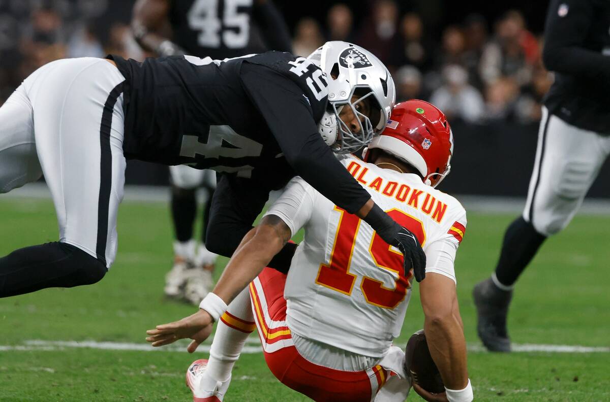 Raiders’ Charles Snowden gets plea deal in DUI case, faces reduced charge